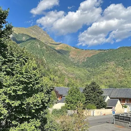 Au Pied De La Montagne Apartamento