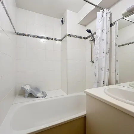 Au Pied De La Montagne Appartement