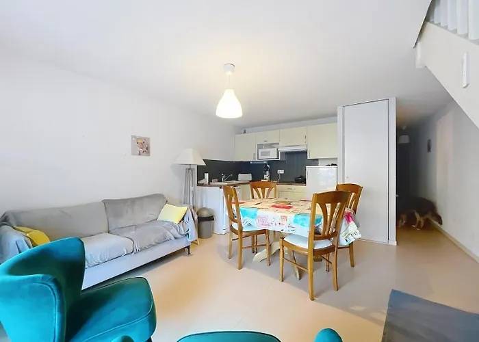 Au Pied De La Montagne Appartement