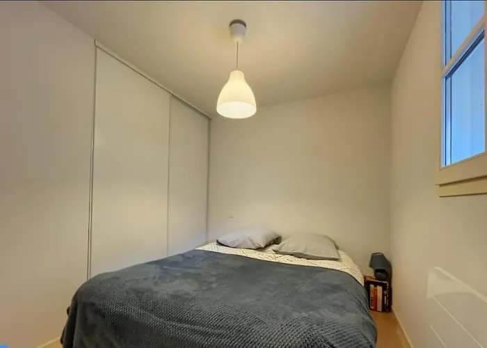 Au Pied De La Montagne Guchen